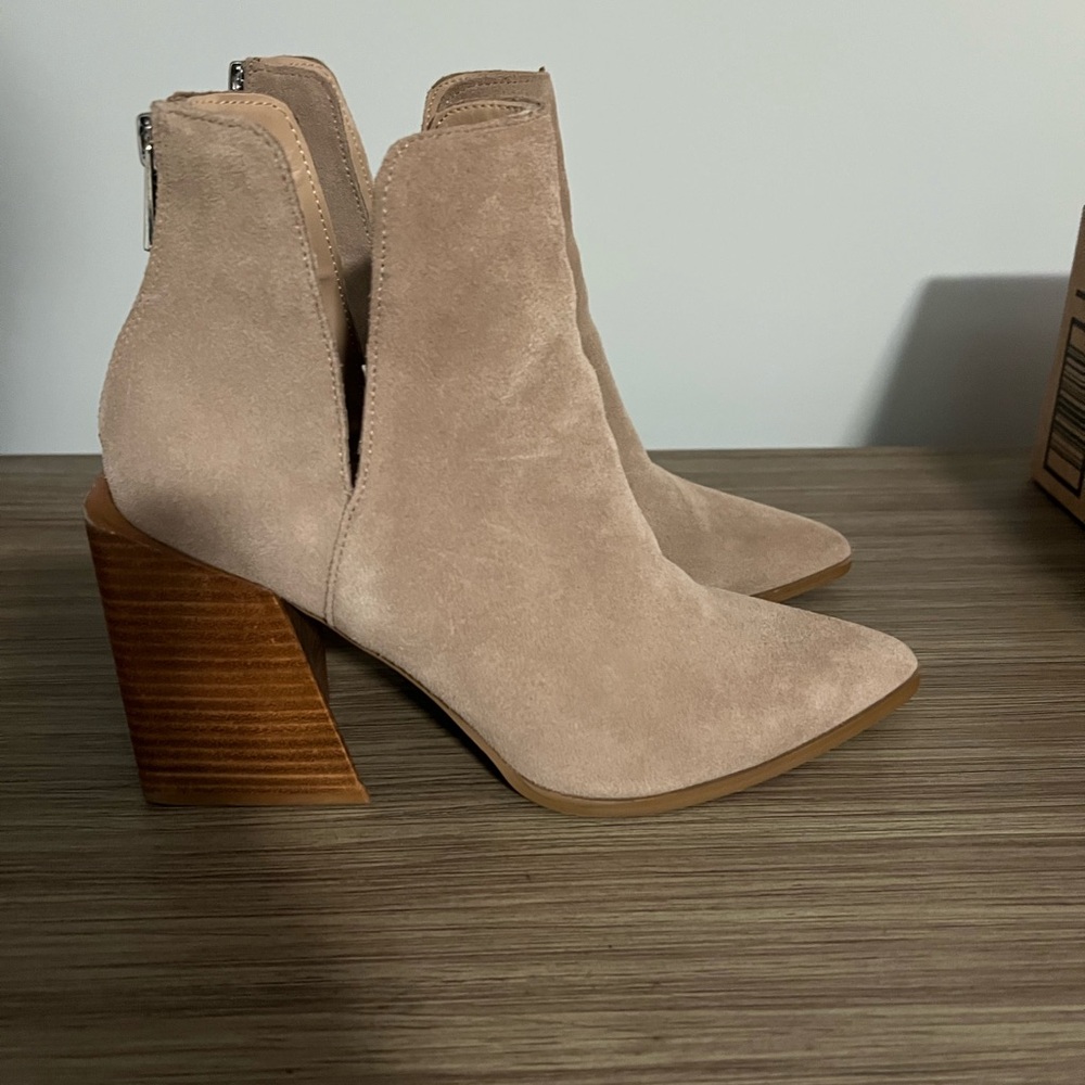 EUC Steve Madden “Taylen” Bootie SZ 8.5